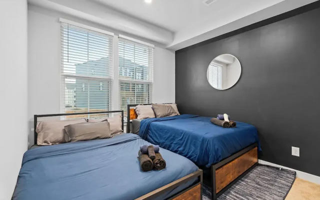 Luxe King 3BR Townhouse Uptown Charlotte