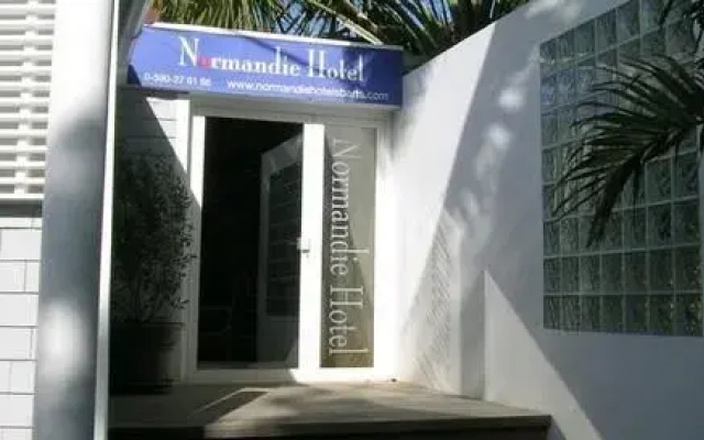 hotelImage