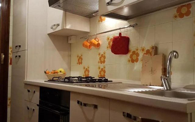 026 Bilocale con Caminetto Giustino