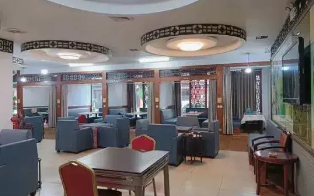 Dijing Holiday Inn