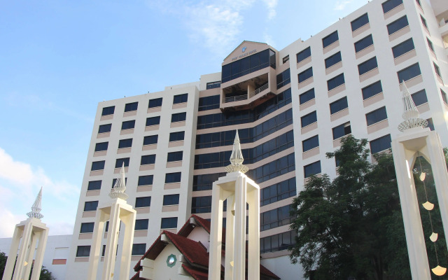 Ploy Palace Hotel