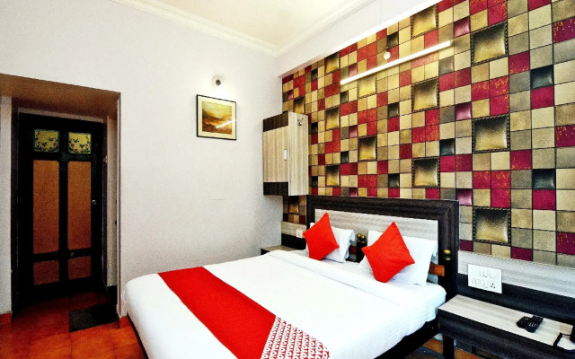OYO Flagship 22643 Hotel Majestic Deluxe Lodging