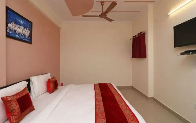 OYO 10032 Dwarka