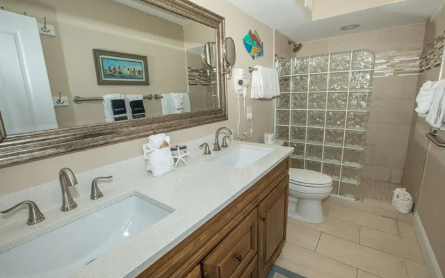 Dolphin Point 104B Destin - 2 Br Condo