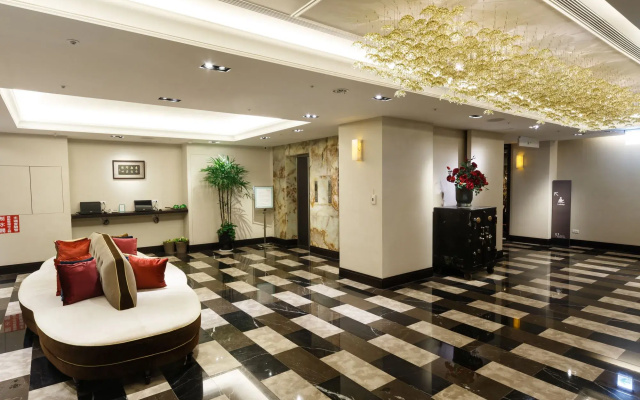 53 Hotel
