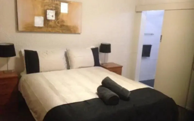 Copper Gate Motel
