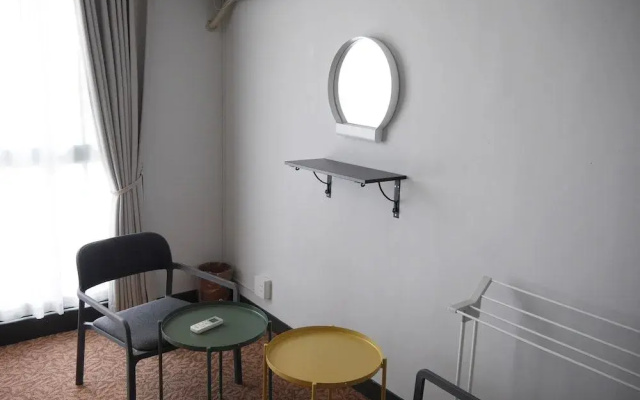 J-Hoppers Lake Biwa Guesthouse