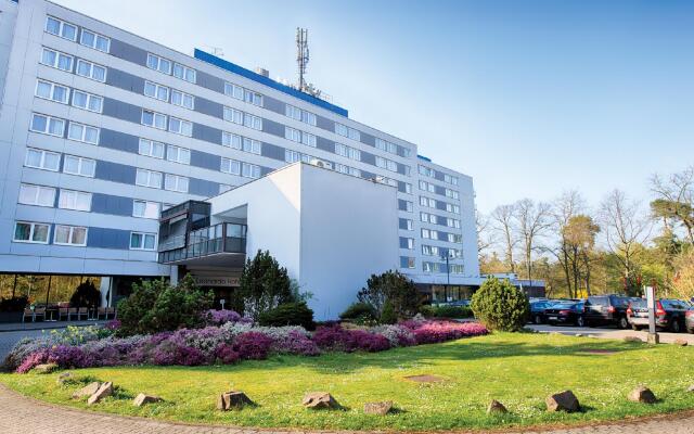 Отель Leonardo Frankfurt City South вид на фасад