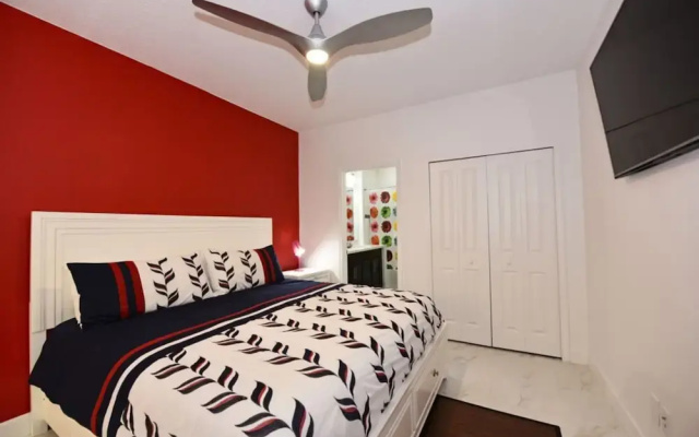 Festival Resort Five-bedroom