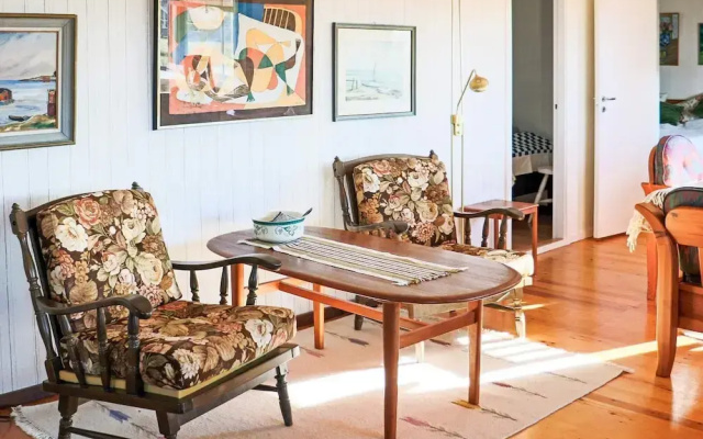 6 Person Holiday Home in Skummeslovsstrand