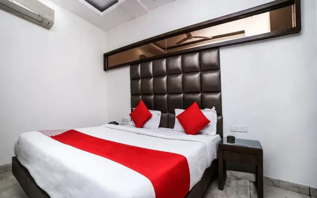 OYO 11150 Hotel Bella Vista