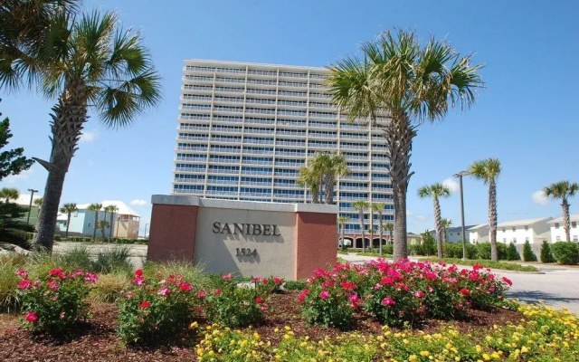 Sanibel 505 by RedAwning
