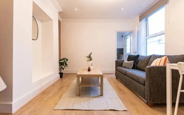 Stylish Flat Ideal for Business Long-term Stays
