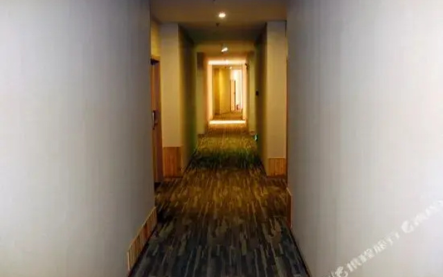 Yiyue Business Hotel