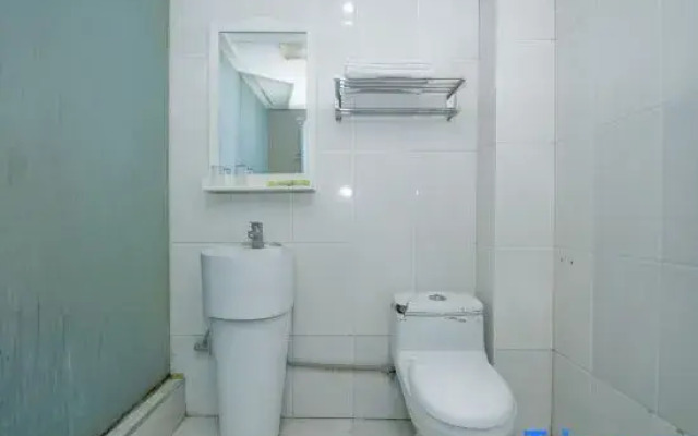 Huangmei City Business Hotel