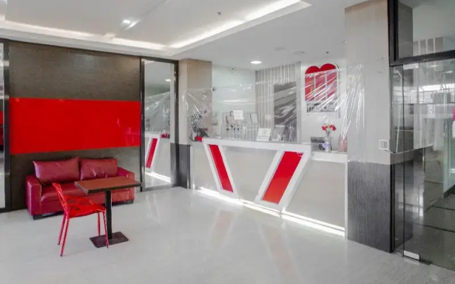 OYO 666 Mc Hotel Fairview