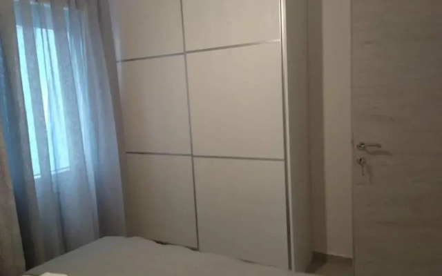 Petrani Suite 1