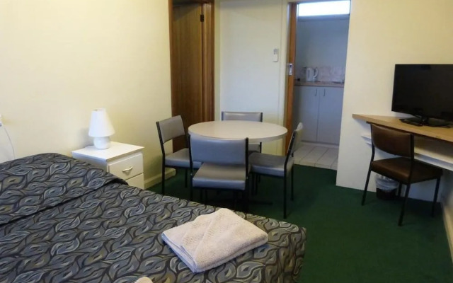 Grand Central Motel