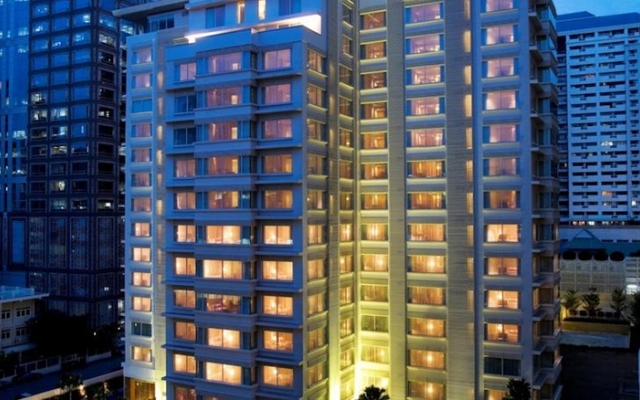 Отель Courtyard by Marriott Bangkok вид на фасад