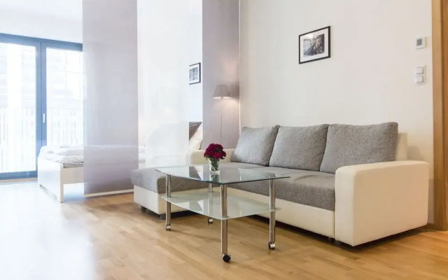 New Modern Apartment with Zizkov Parking