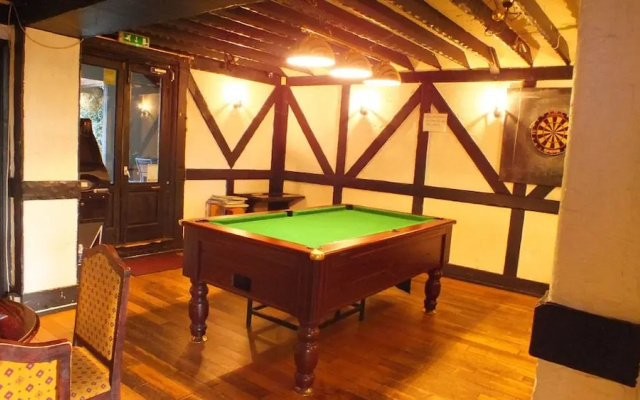 OYO The Watermans Arms Hersham