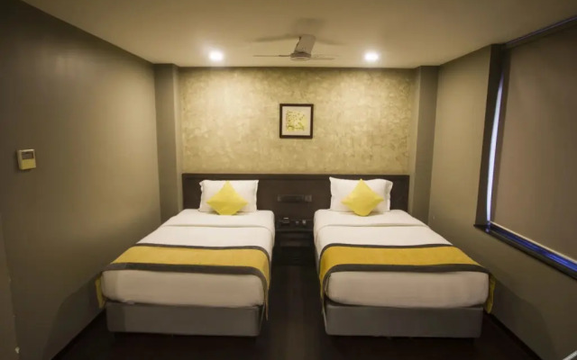 Hotel Dhans