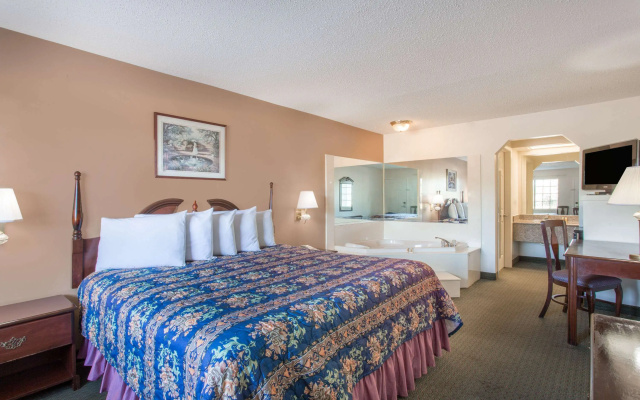 Days Inn by Wyndham Picayune
