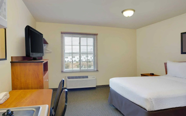 WoodSpring Suites Raleigh Northeast Wake Forest