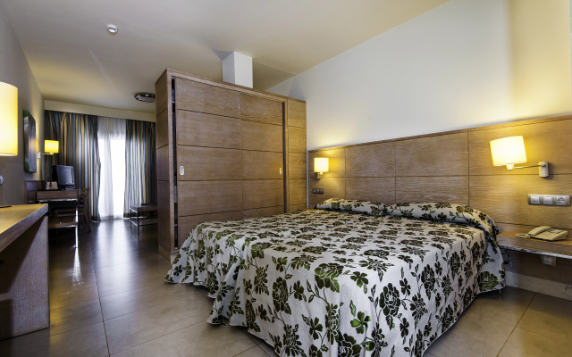 Kn Hotel Arenas del Mar - Adults Only