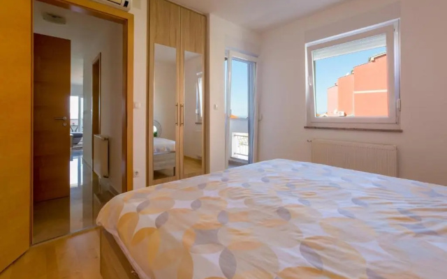 Apartments Livaya