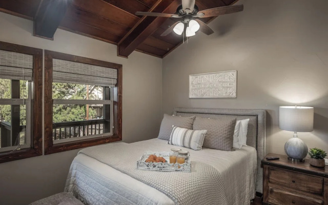 Moon Mountain Escape by Ruidoso Vacation Rentals