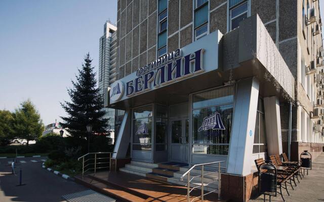 Гостиница Берлин в Москве - забронировать гостиницу Берлин, цены и фото номеров Москва вид на фасад