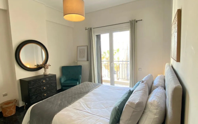Spacious Glyfada Golf 4BR -near Beach Shops