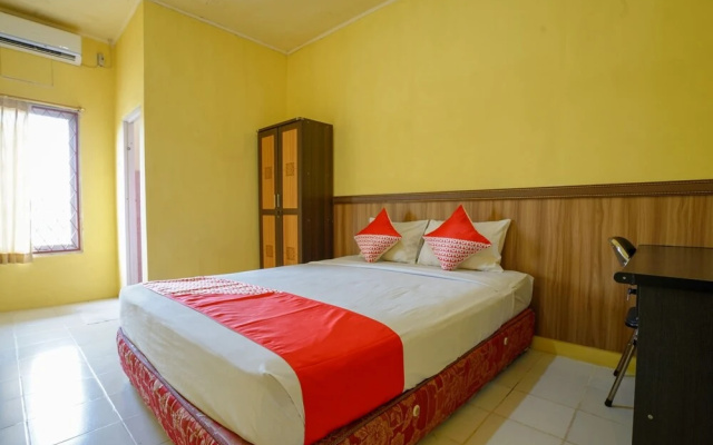 Triantama Kost Syariah by OYO Rooms