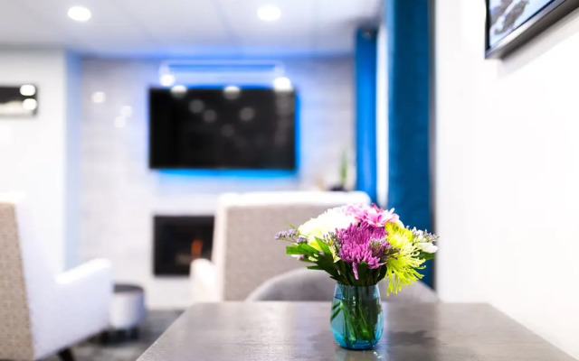 Royal Inn & Suites