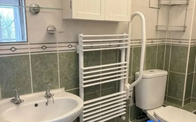 Stylish Studio with SuperKing Bed