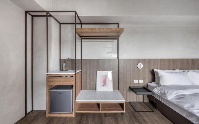 H suite inn