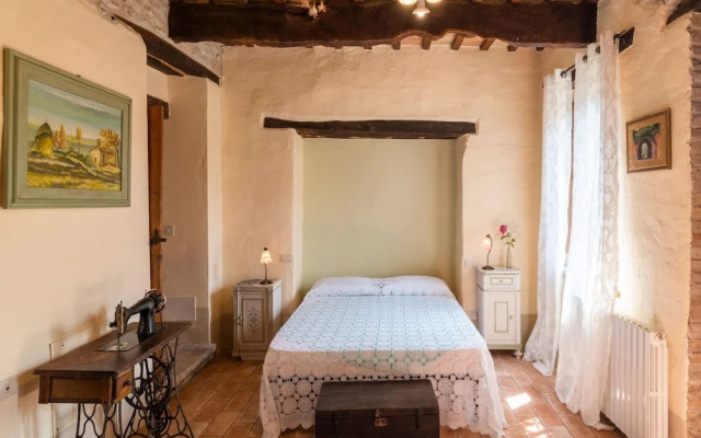 Gorgeous Apartment With Pool Near Sibillini Mountains