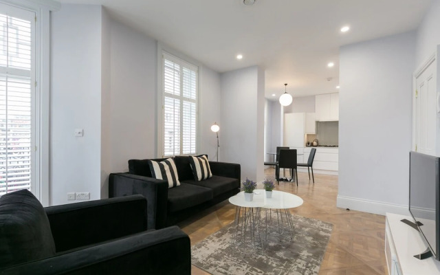 Urban Chic - Shaftesbury