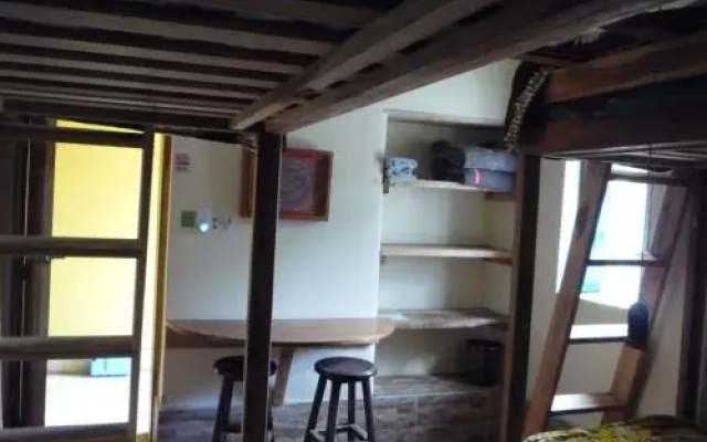 Real Dream Guesthouse & Hostel.