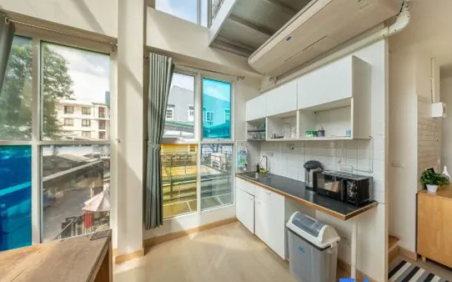 Shin Hostel Ratchada (Rotfai)