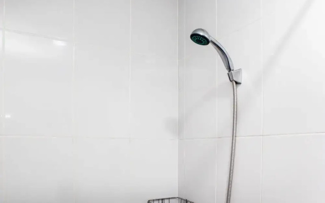 Comfortable And Simply Studio Apartment At Patraland Urbano
