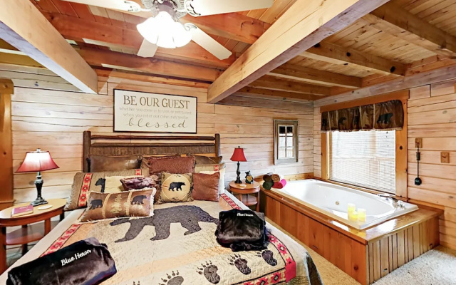 Ridgetop Retreat - 2 Br Cabin