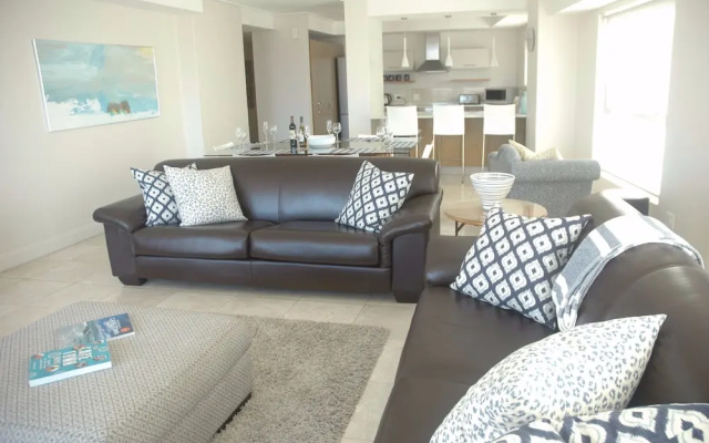 501 Canal Quays