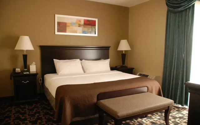 The Plaza Hotel & Suites Winona