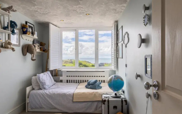 Seaview House - 5 Bedroom - Southgate