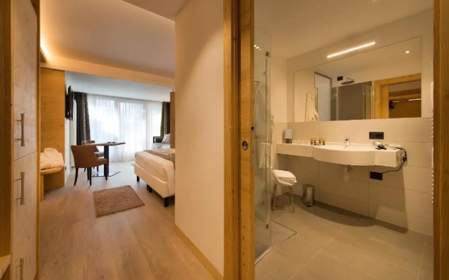 Hotel Bucaneve