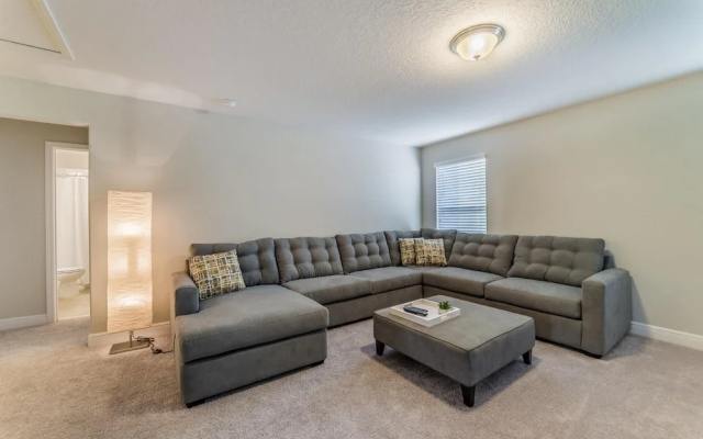 Oakbourne Avenue 5369