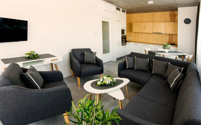 Residence Trafick