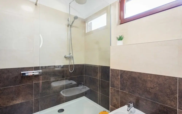 Apartment With Shared Swimming Pool